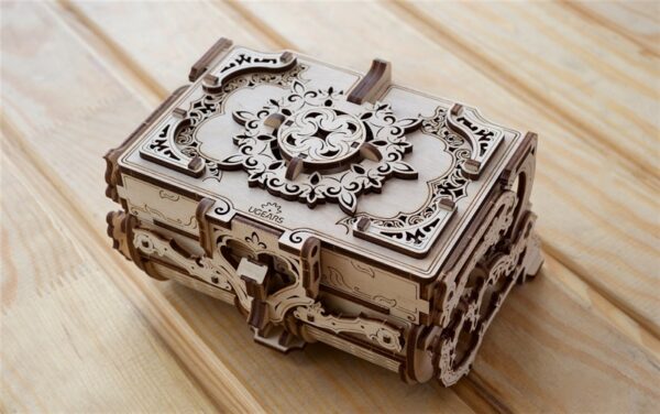 Ugears-Antique-Box-Mechanical-Model-Puzzle-3D-Madeira-Wooden